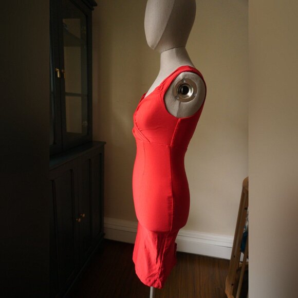 🌹 Rock Steady Red Pin-Up Retro Ruched Bodycon Dress - Size M 💋 - Picture 4 of 5